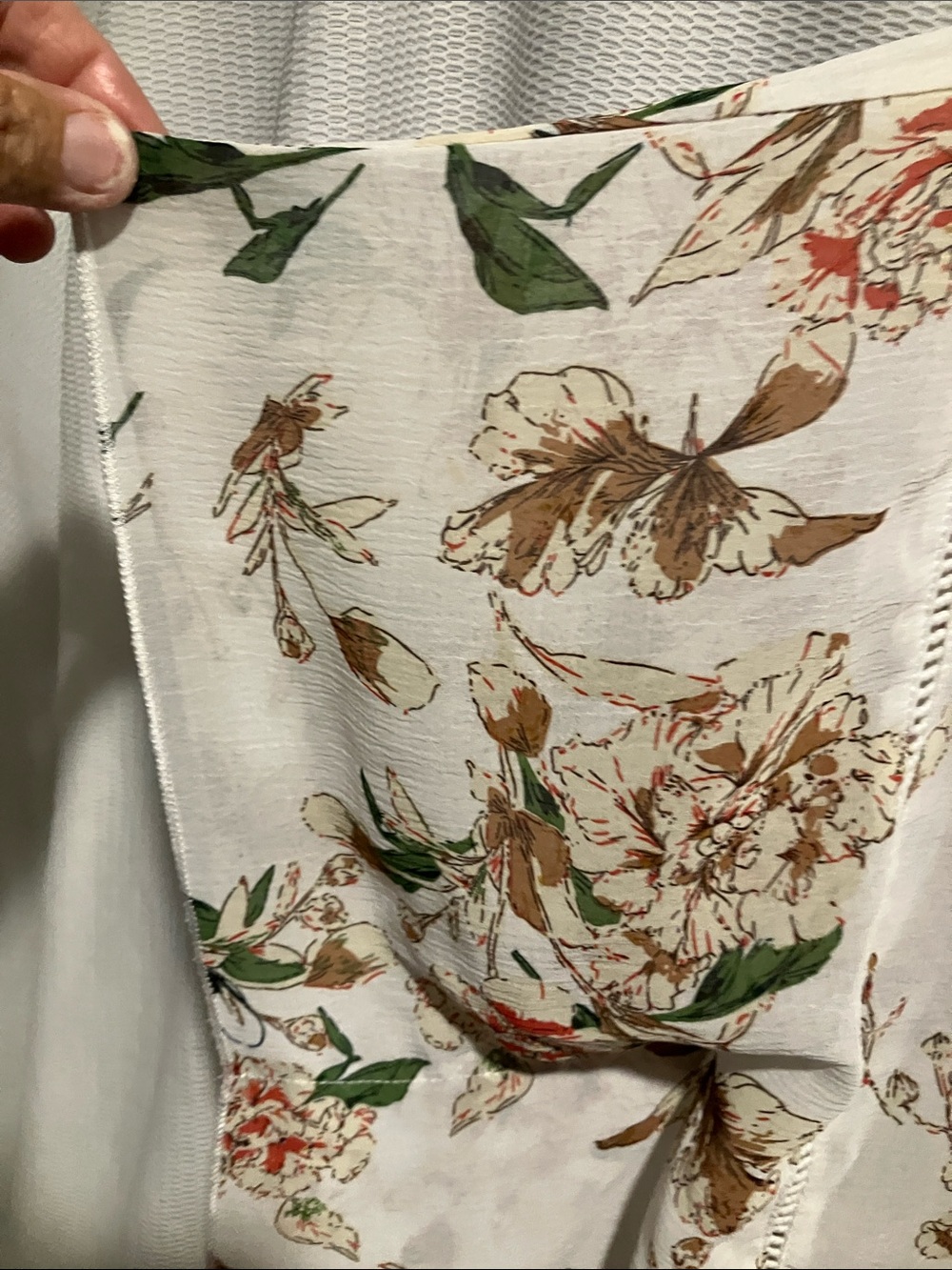 Emory Park Floral Top in White, Green, Tan - Picture 8 of 10